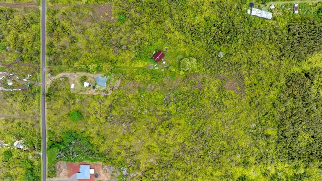 a view of a small yard