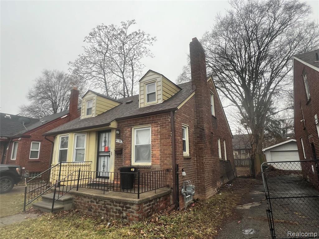 9599 Whitcomb Detroit, MI 48227 - Photo 2 of 38