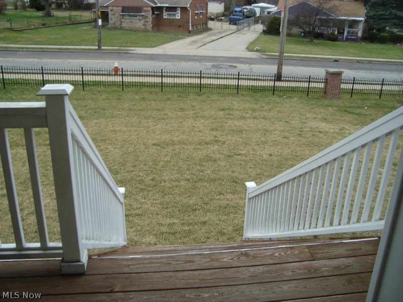 4428 Sexton Road Cleveland, OH 44105 - Photo 12 of 17