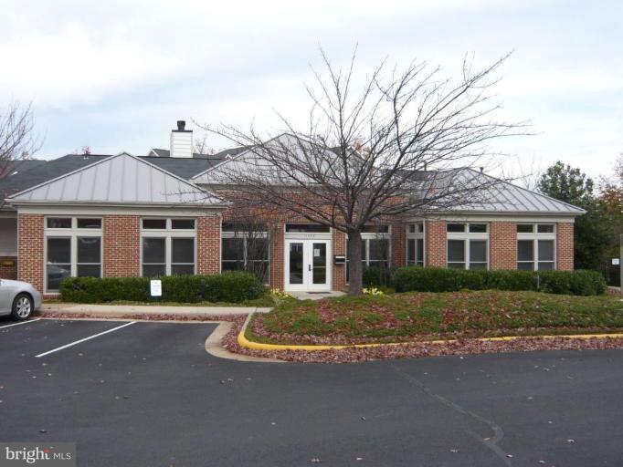 12050 Edgemere Circle Reston, VA 20190 - Photo 13 of 18 Community Recreation Center