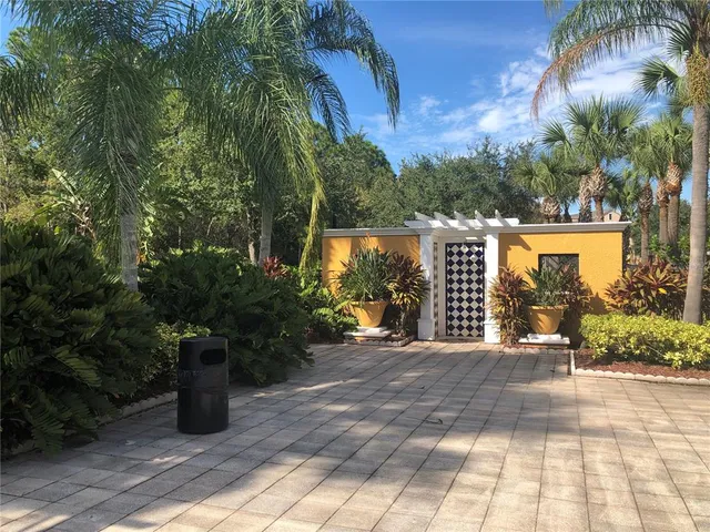 $1,775 | 3583 Conroy Road, Unit 1131, Orlando, FL 32839