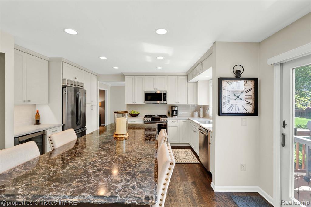 3198 Courtfield Drive Rochester Hills, MI 48309 - Photo 15 of 53