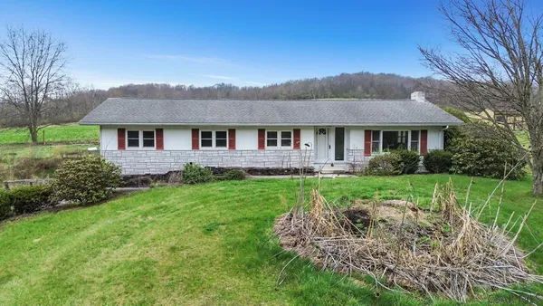 $174,900 | 13637 Dunnings Highway, Claysburg, PA 16625