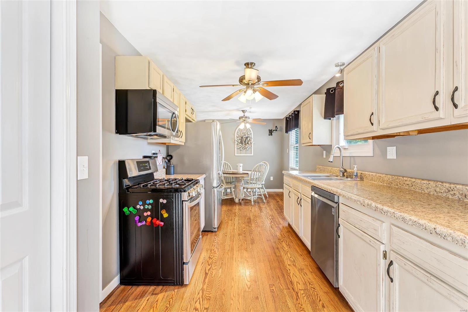 5652 Maeystown Road Waterloo, IL 62298 - Photo 14 of 44