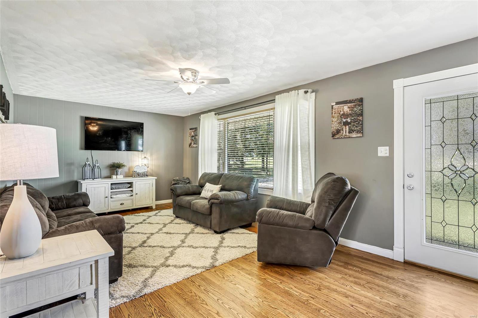 5652 Maeystown Road Waterloo, IL 62298 - Photo 4 of 44