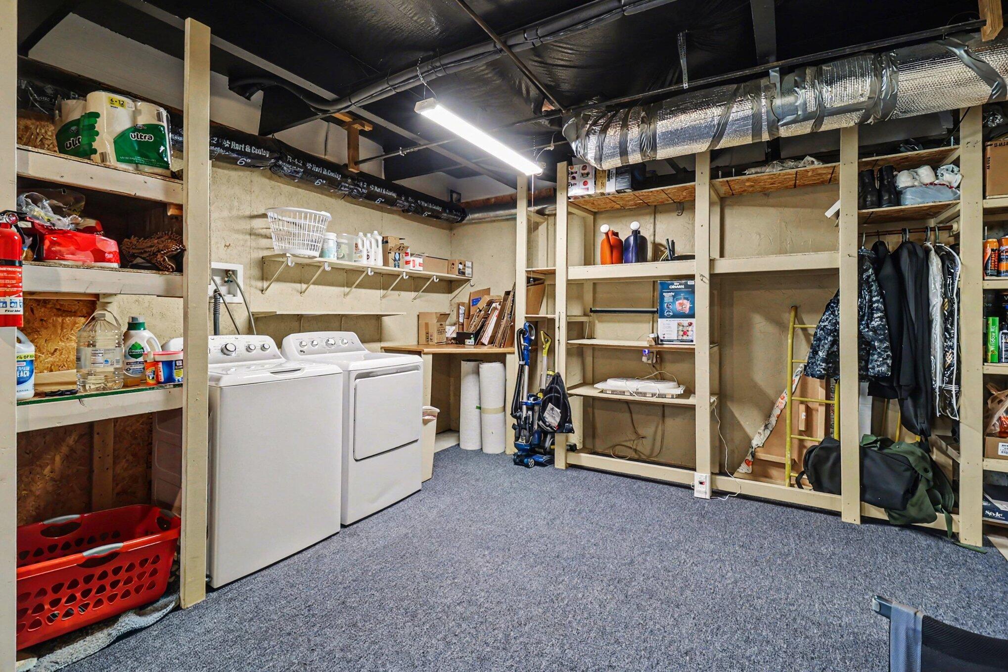 1130 Brookridge Road Ludington, MI 49431 - Photo 24 of 30 Laundry