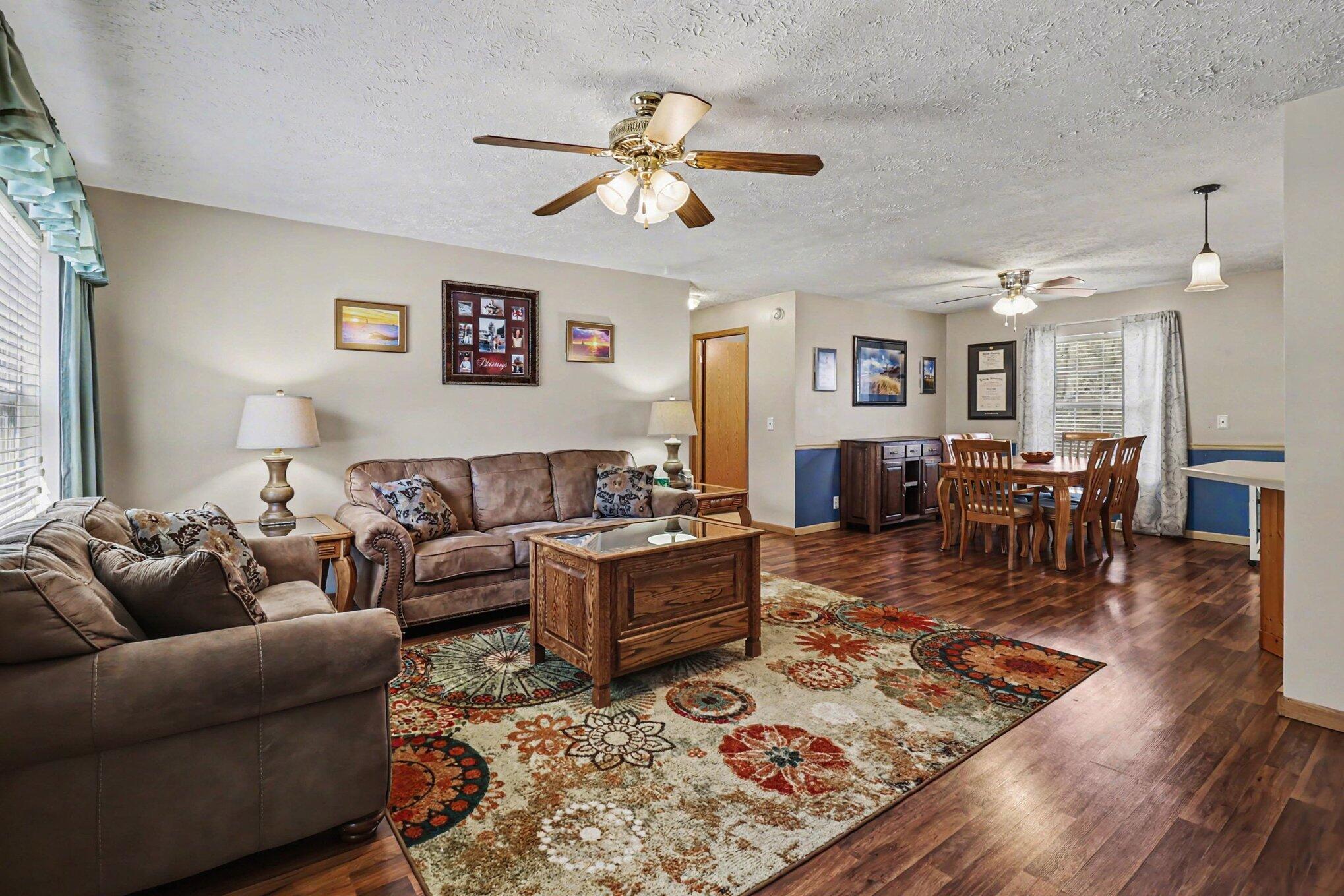 1130 Brookridge Road Ludington, MI 49431 - Photo 6 of 30 Livingroom