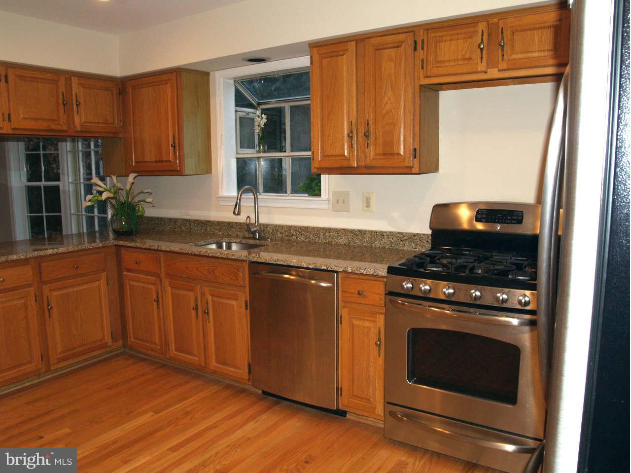 715 Kersey Road Silver Spring, MD 20902 - Photo 11 of 27 Kitchen
