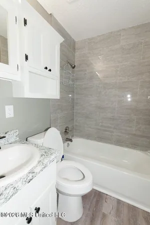 $1,000 | 2214 22nd Street, Unit A, Pascagoula, MS 39581