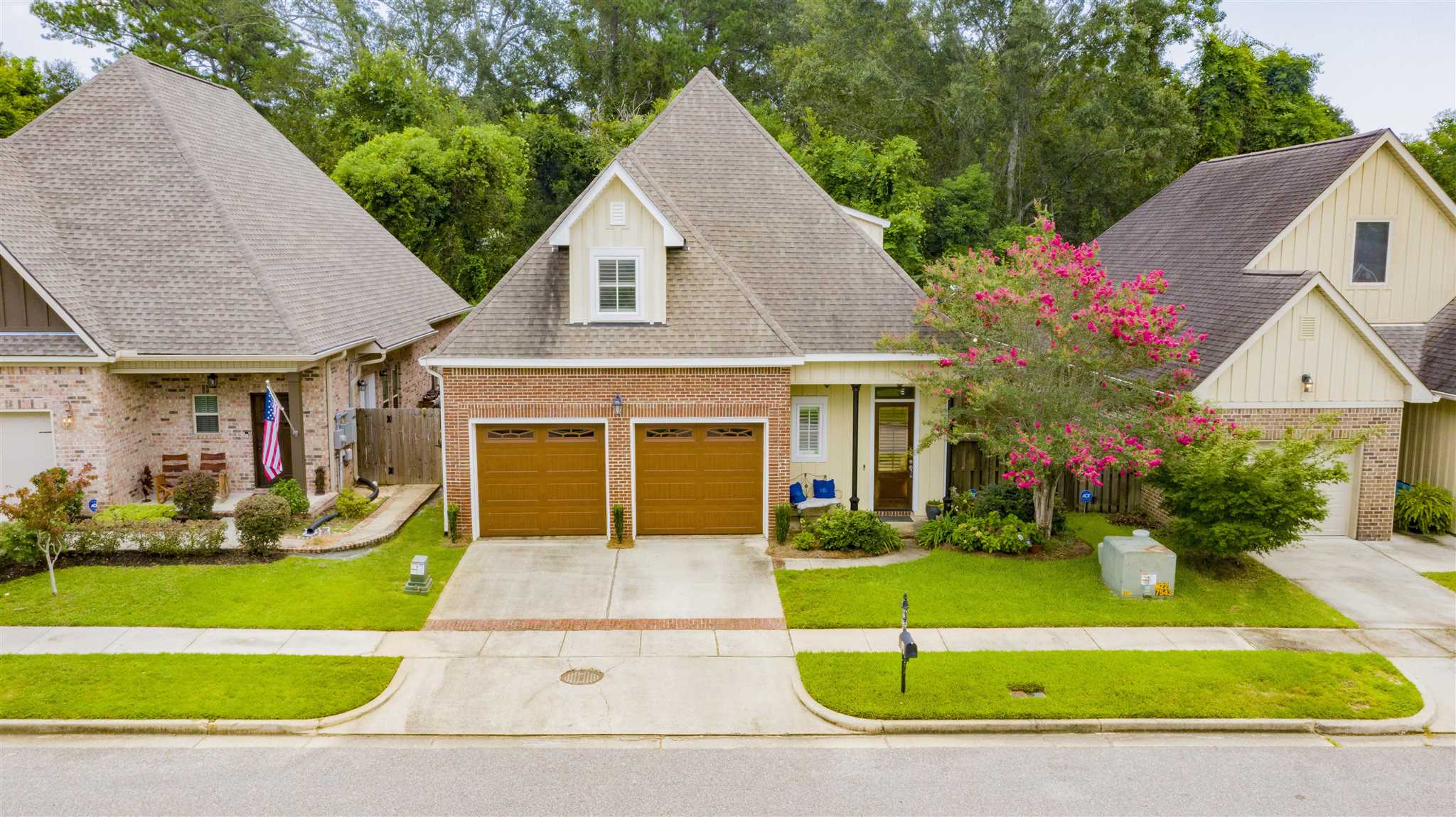 891 Grant Street Mobile, AL 36606 - Photo 2 of 26