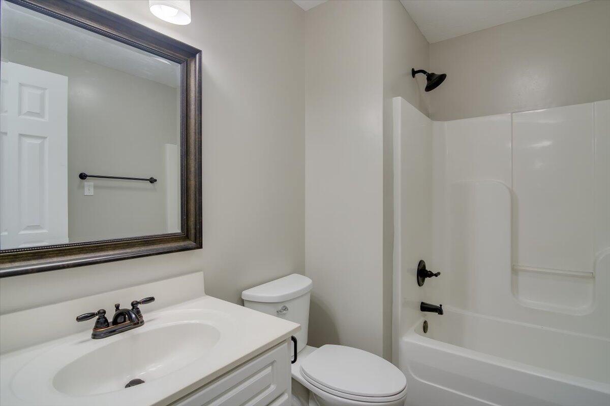 684 Brook Trail Evans, GA 30809 - Photo 16 of 16 684 Brook Trail Bathroom 2