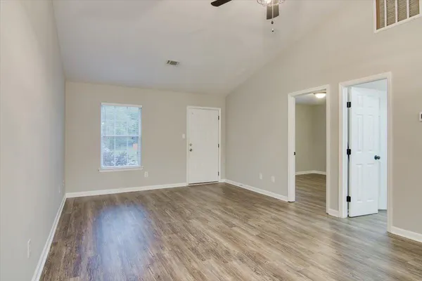 $1,300 | 684 Brook Trail, Evans, GA 30809