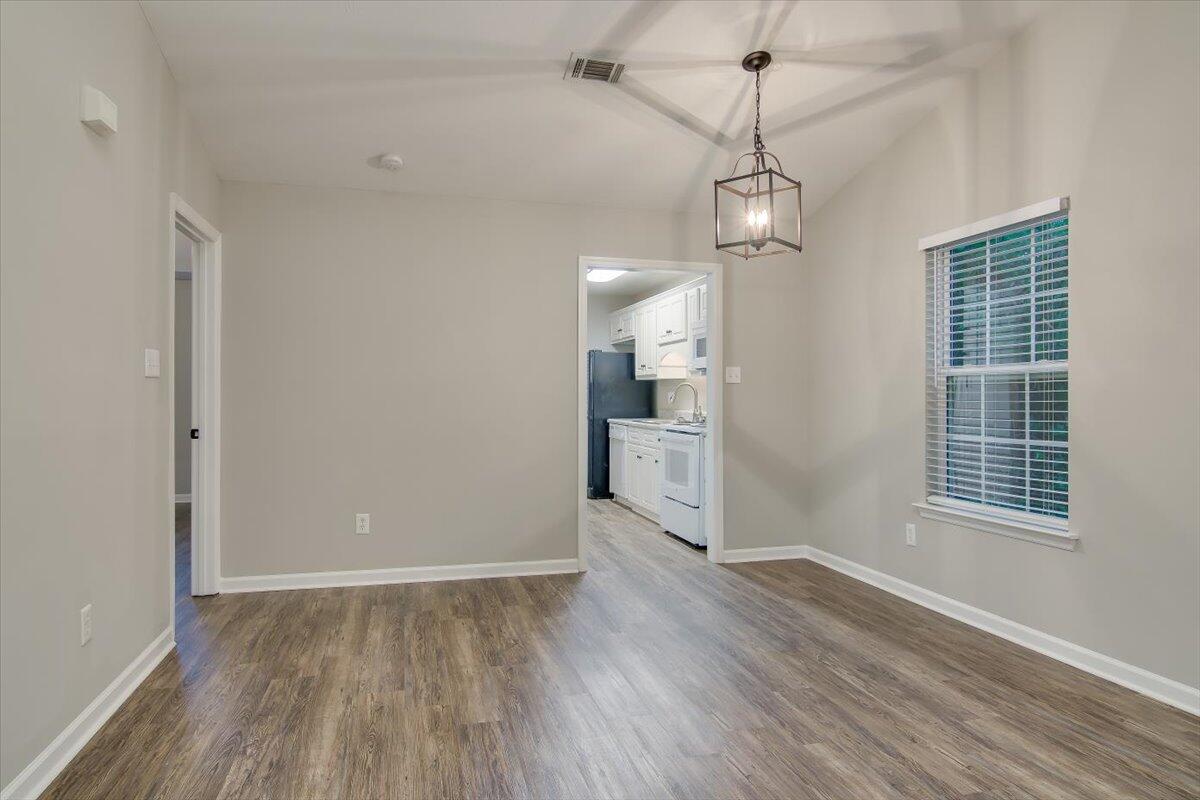 684 Brook Trail Evans, GA 30809 - Photo 4 of 16 684 Brook Trail Living Room