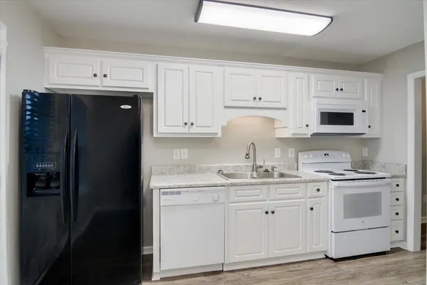 $1,300 | 684 Brook Trail, Evans, GA 30809