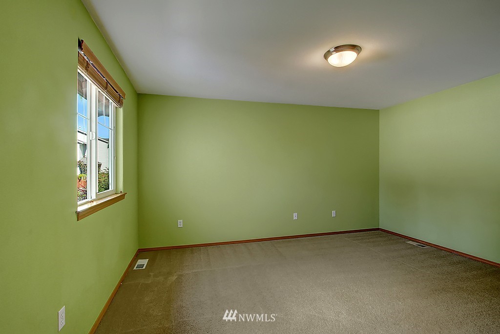 18306 8th Avenue Southeast Bothell, WA 98012 - Photo 11 of 17 Gallery Image 11
