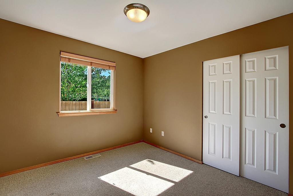18306 8th Avenue Southeast Bothell, WA 98012 - Photo 7 of 17 Gallery Image 7
