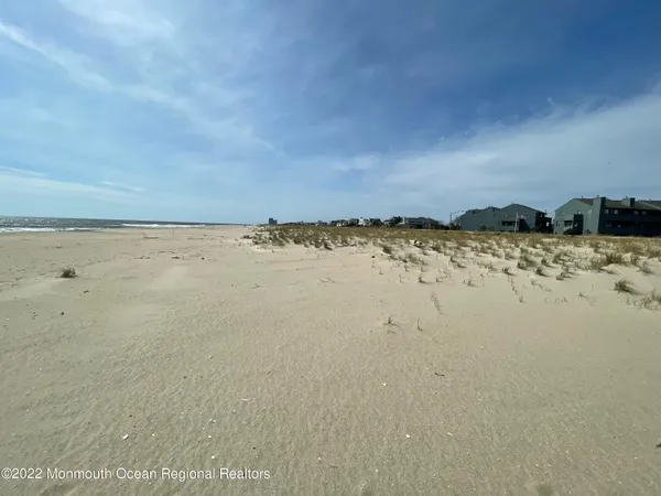 $399,900 | 1500 North Ocean Avenue, Sea Bright, NJ 07760