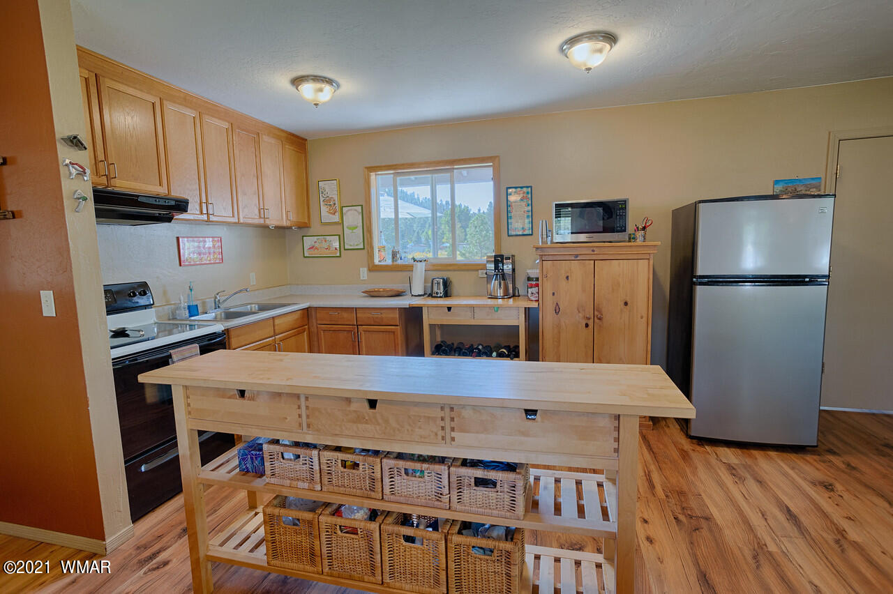 121 North Skylane Road Pinetop, AZ 85935 - Photo 11 of 21