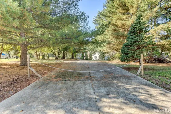 $68,900 | 1982 Sextant Drive, Worden, IL 62097