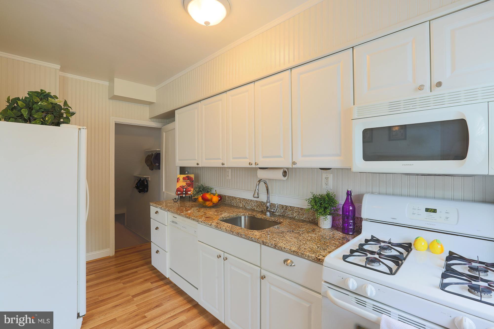 8327 Edgedale Road Baltimore, MD 21234 - Photo 15 of 29 Kitchen