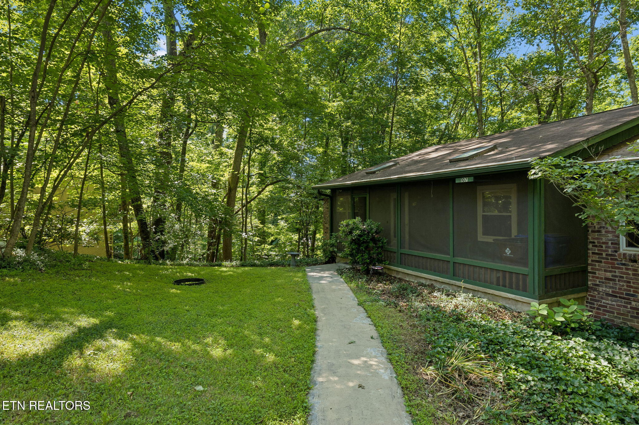 107 Neville Lane Oak Ridge, TN 37830 - Photo 48 of 58 4-107 Neville Ln - 004