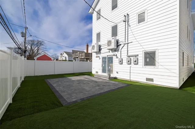 $4,800 | 550 East Harrison Street, Long Beach, NY 11561