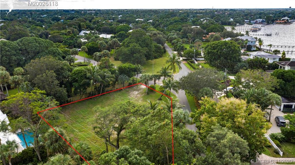1438 Southeast Riverside Drive Stuart, FL 34996 - Photo 6 of 19