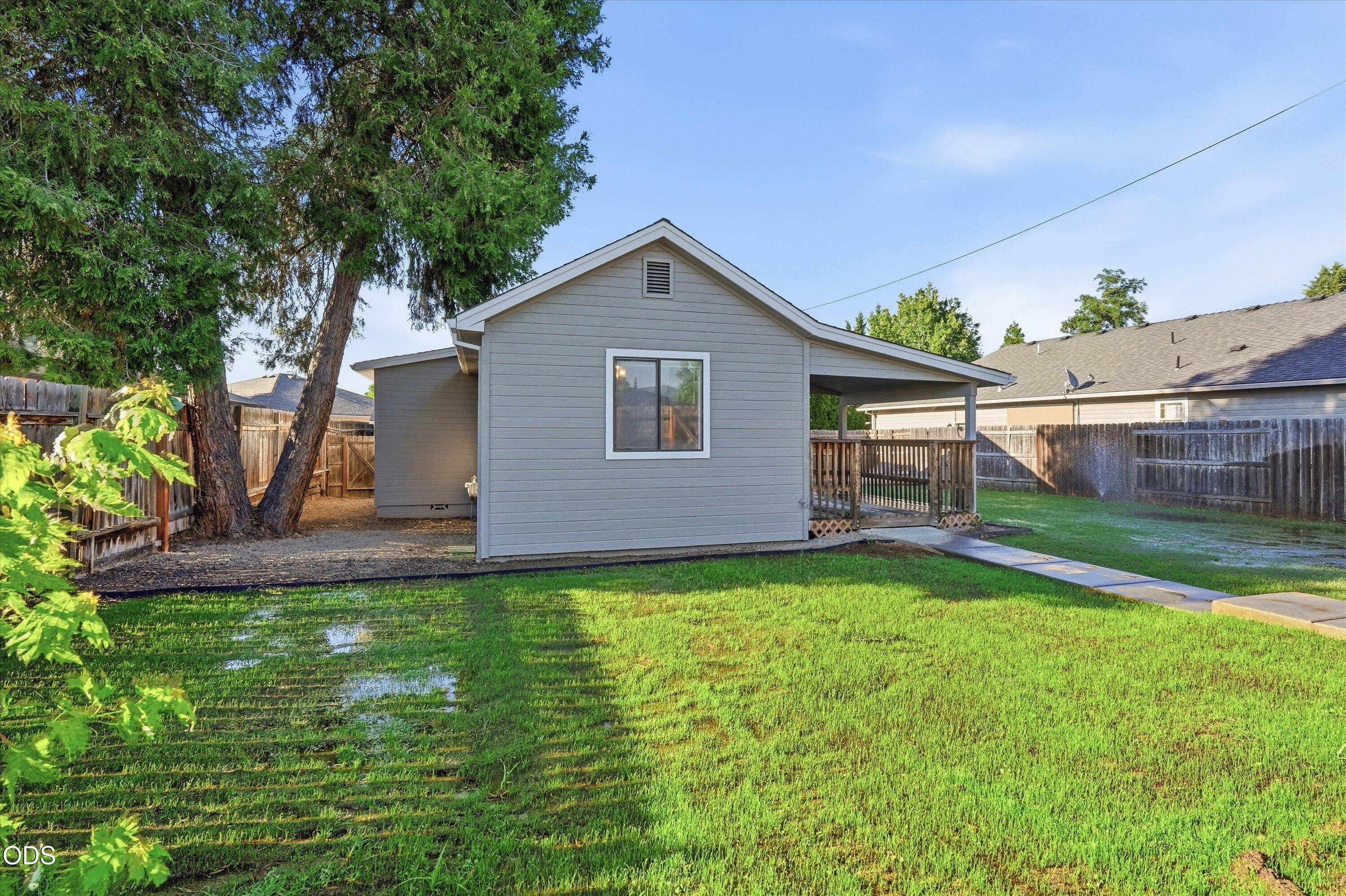 1908 Cunningham Avenue Medford, OR 97501 - Photo 28 of 31