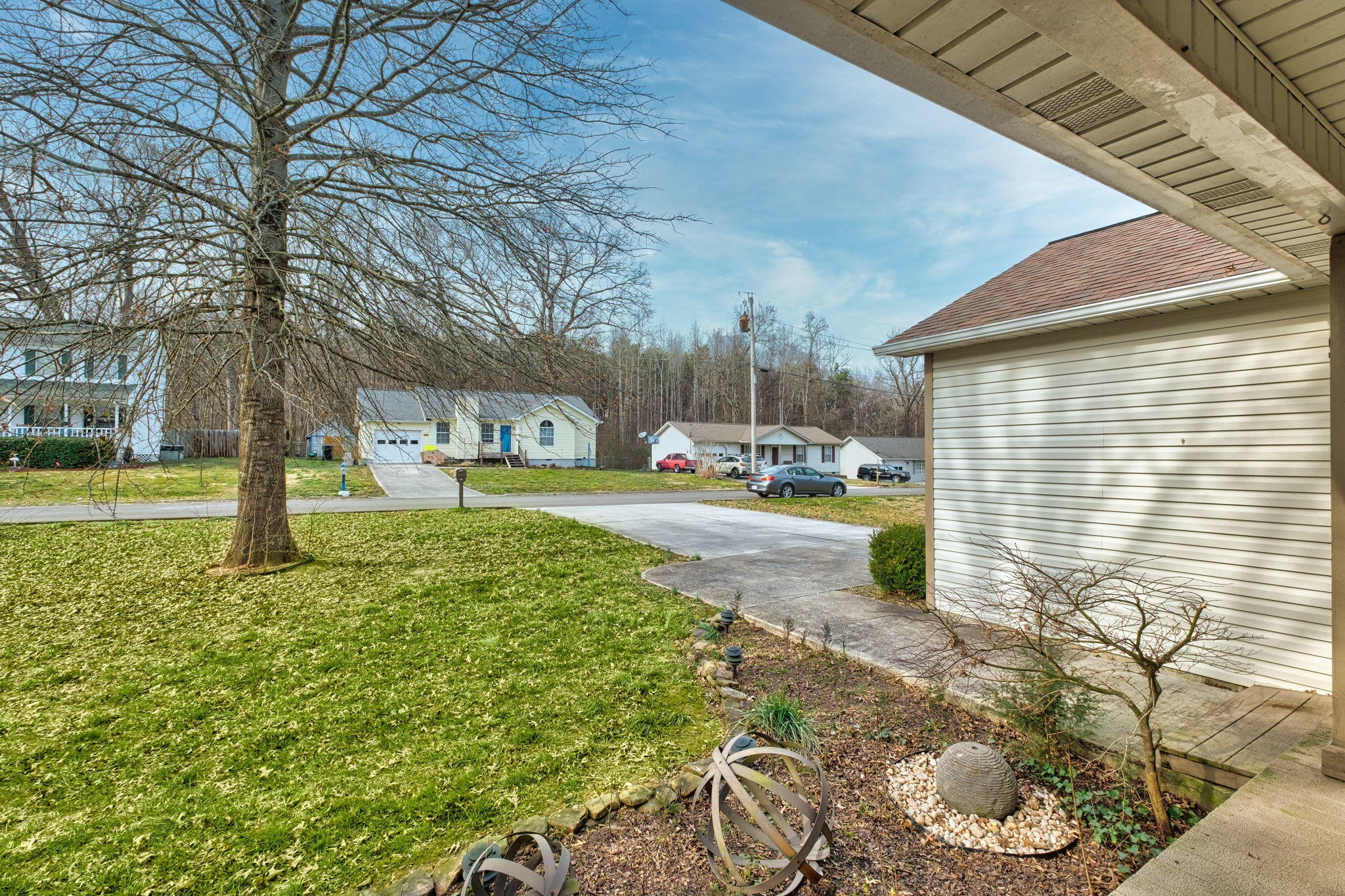 132 Pheasant Road Clinton, TN 37716 - Photo 3 of 40