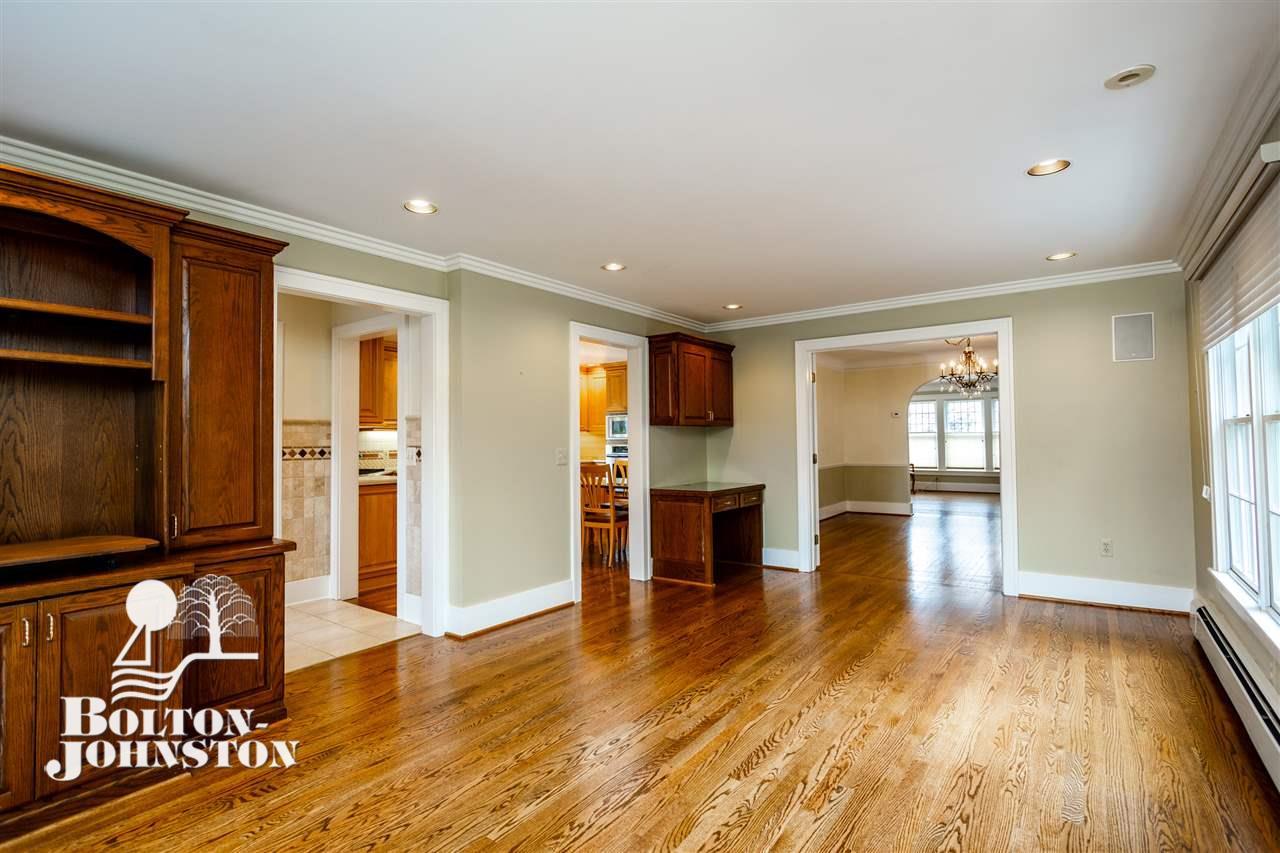 627 Lincoln Road Grosse Pointe, MI 48230 - Photo 10 of 60 Family Room