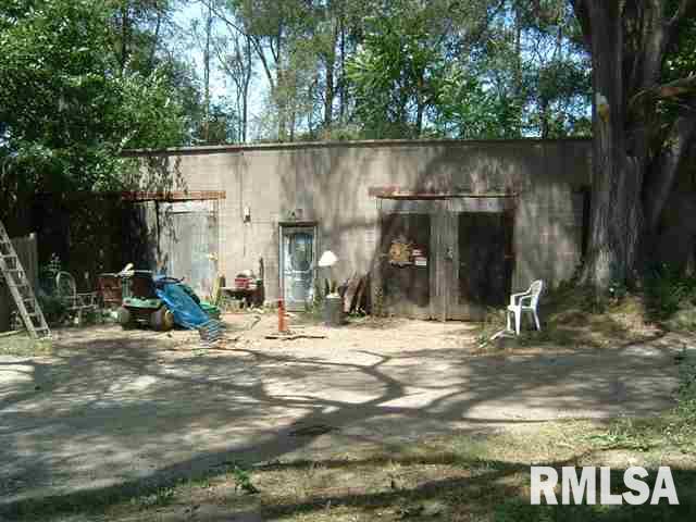 3910 Telegraph Road Davenport, IA 52804 - Photo 2 of 5 Gallery Image 2
