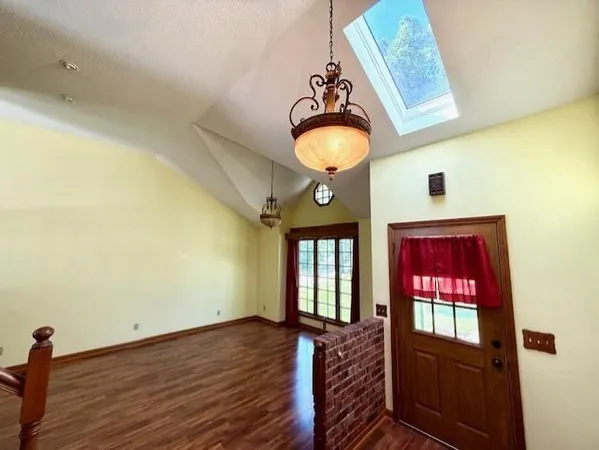 $715,000 | 224 Lake Viking Terrace, Gallatin, MO 64640