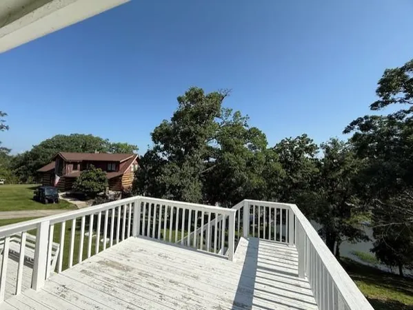 $715,000 | 224 Lake Viking Terrace, Gallatin, MO 64640