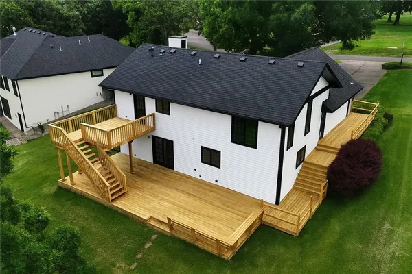$715,000 | 224 Lake Viking Terrace, Gallatin, MO 64640
