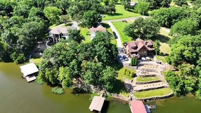 $679,000 | 224 Lake Viking Terrace, Gallatin, MO 64640