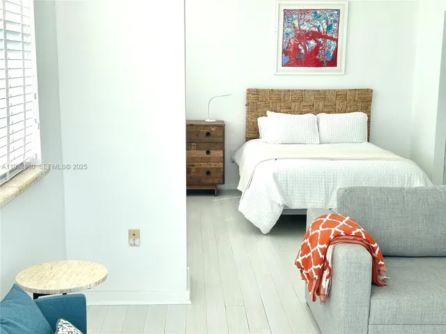 $4,300 | 301 Ocean Drive, Unit 509, Miami Beach, FL 33139