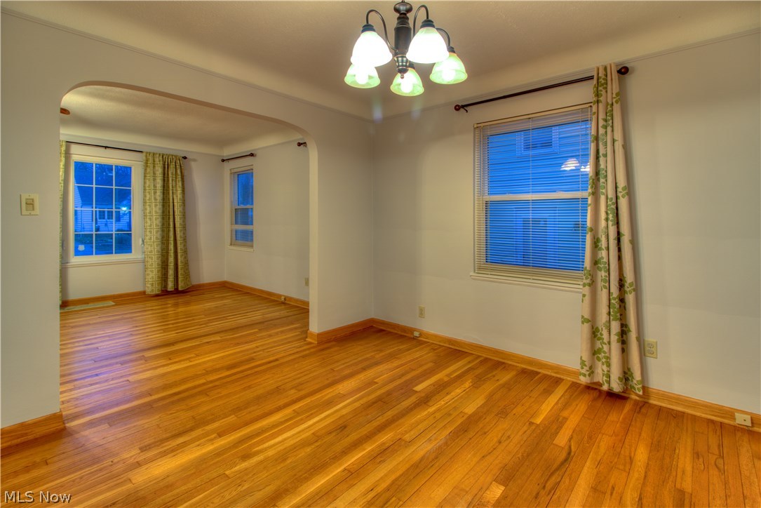 2404 Ralph Avenue Cleveland, OH 44109 - Photo 7 of 28 Gallery Image 7