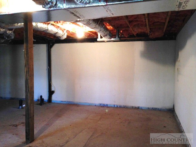 25 Trillium Road Newland, NC 28657 - Photo 4 of 15 Gallery Image 4