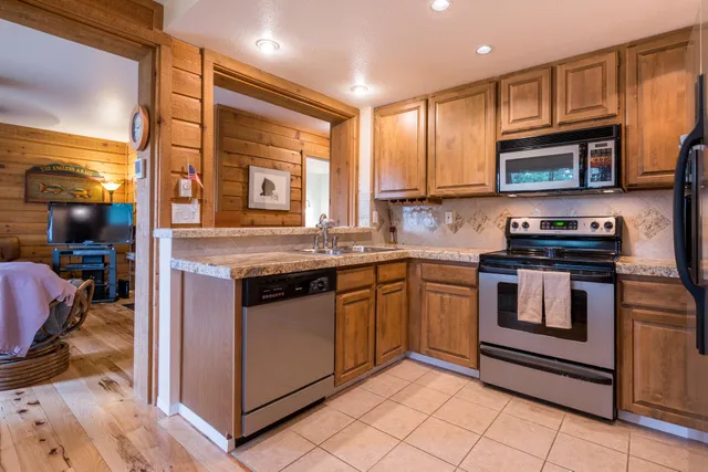 $709,999 | 4015 Bluff Condo Drive, Sun Valley, ID 83353