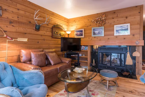 $709,999 | 4015 Bluff Condo Drive, Sun Valley, ID 83353