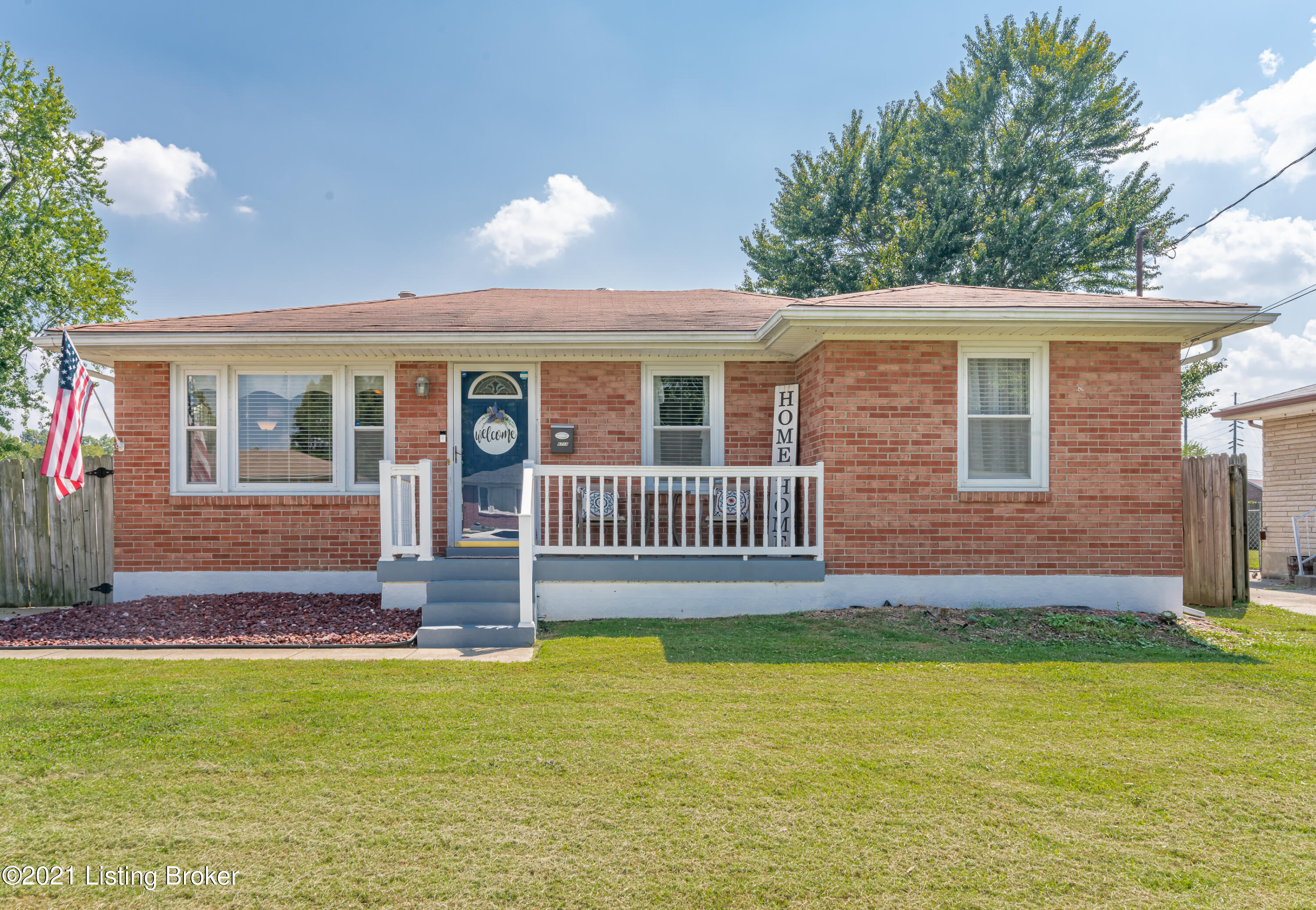 6714 Fenway Road Louisville, KY 40258 - Photo 1 of 29 22 (11)