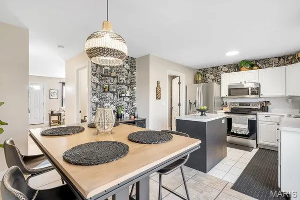 $215,000 | 10 Brittany Court, Troy, MO 63379