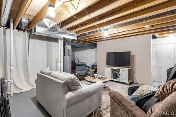 $215,000 | 10 Brittany Court, Troy, MO 63379