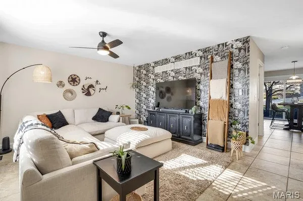 $215,000 | 10 Brittany Court, Troy, MO 63379