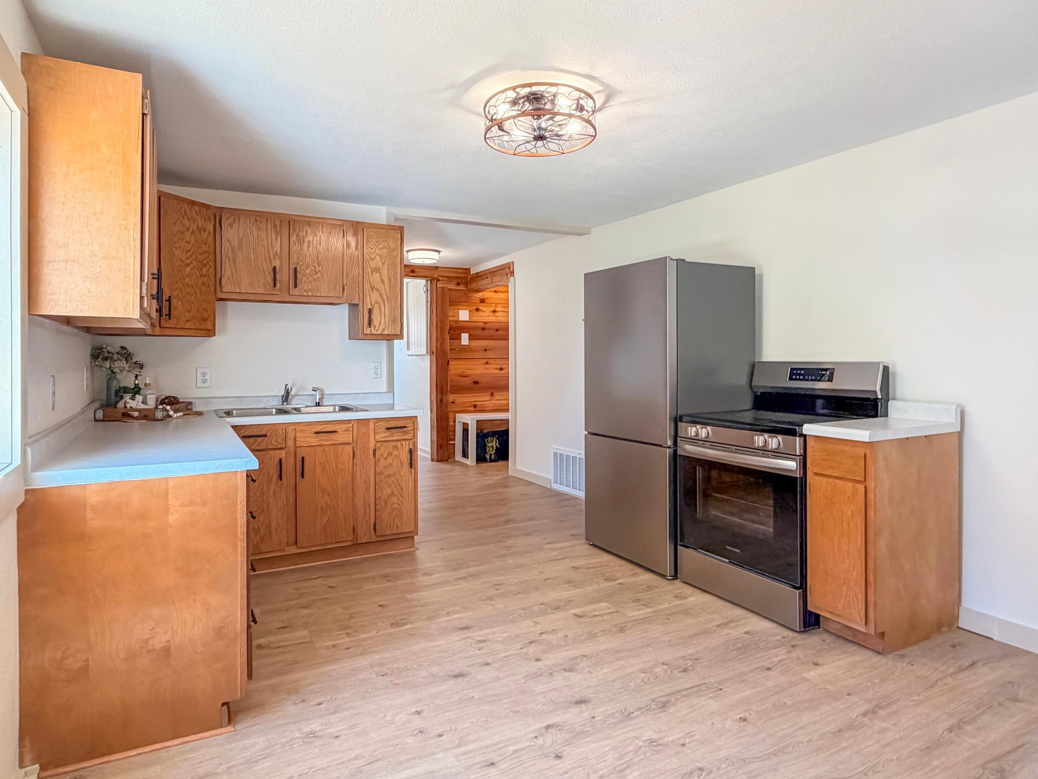 641 Summit Avenue Balaton, MN 56115 - Photo 23 of 34