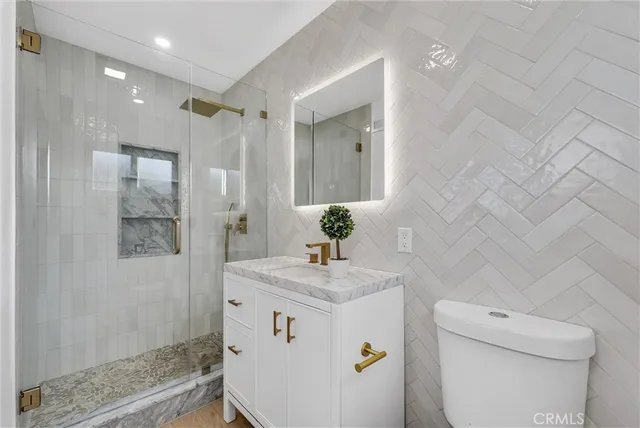 $1,249,900 | 2438 East Garfield Avenue, Orange, CA 92867