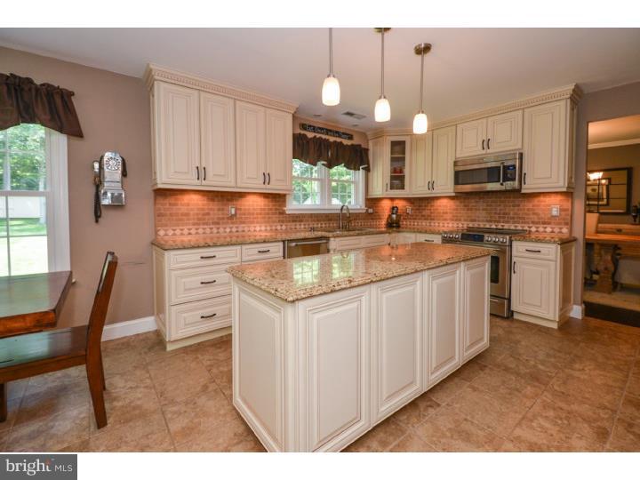 170 Aspen Road Yardley, PA 19067 - Photo 7 of 25 Kitchen