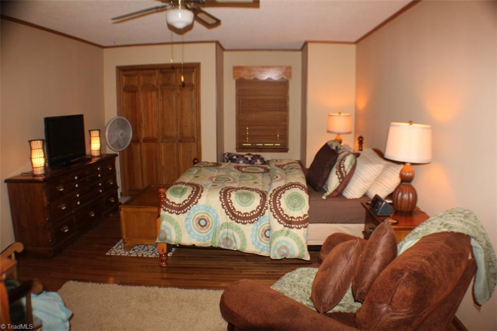 2534 Zephyr Road Thurmond, NC 28683 - Photo 17 of 20 Gallery Image 17