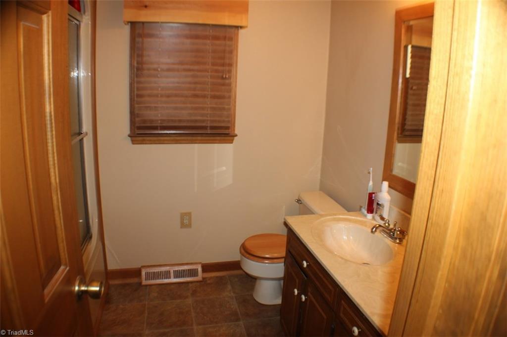 2534 Zephyr Road Thurmond, NC 28683 - Photo 18 of 20 Gallery Image 18