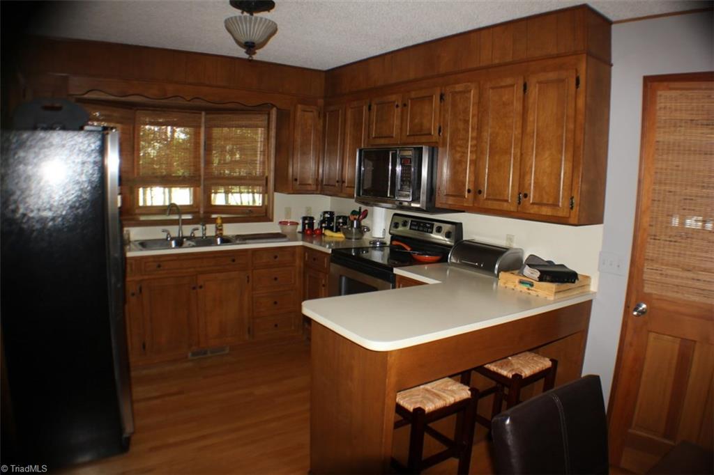 2534 Zephyr Road Thurmond, NC 28683 - Photo 10 of 20 Gallery Image 10